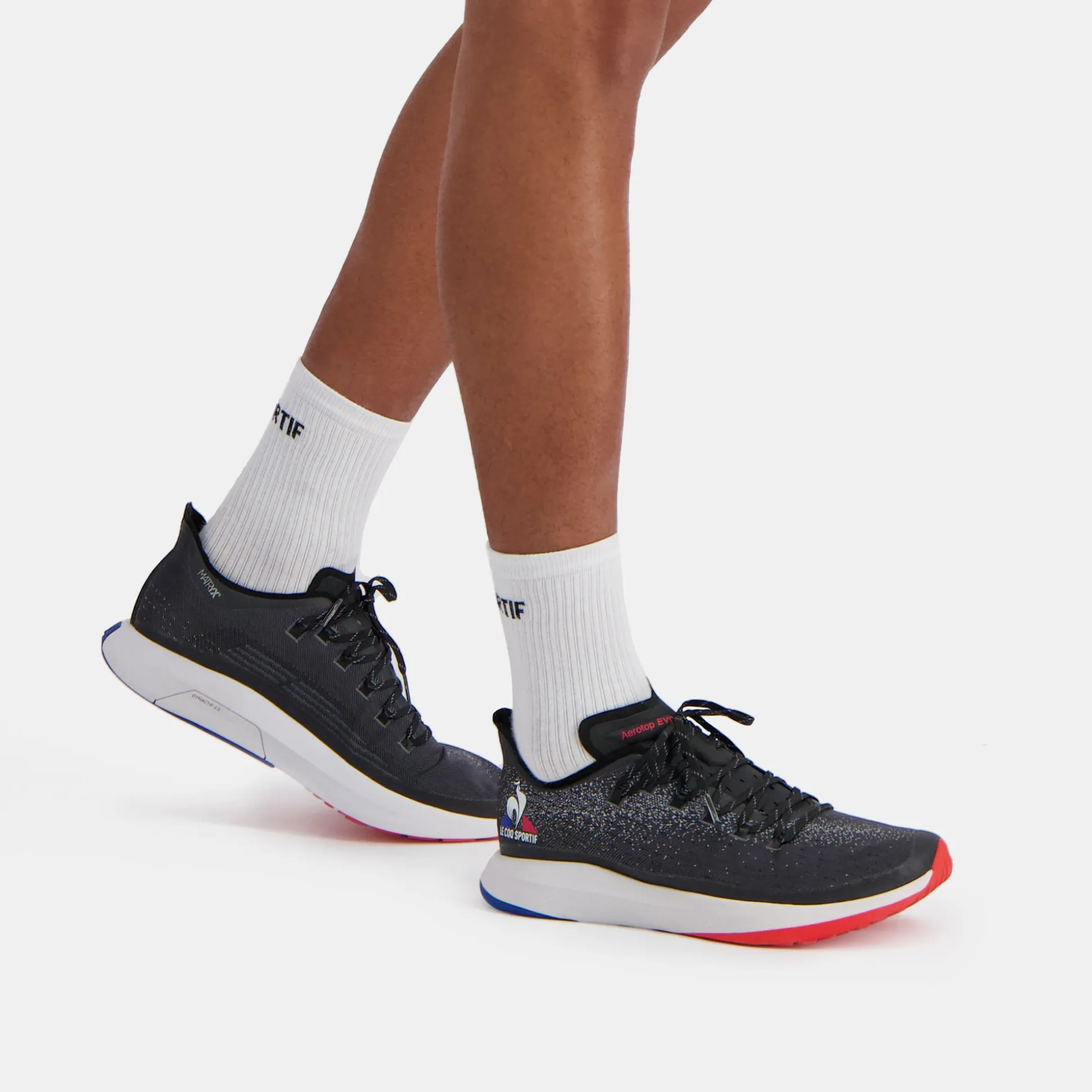 Le Coq Sportif Chaussures LCS R2024 Unisexe Black Outlet